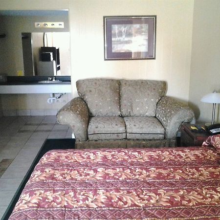Hugo Holiday Motel מראה חיצוני תמונה