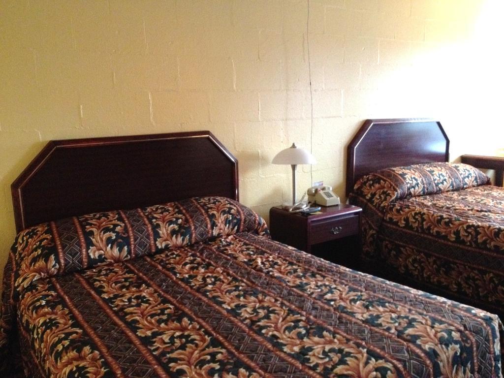 Hugo Holiday Motel חדר תמונה