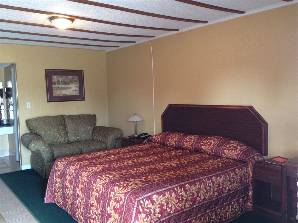 Hugo Holiday Motel מראה חיצוני תמונה